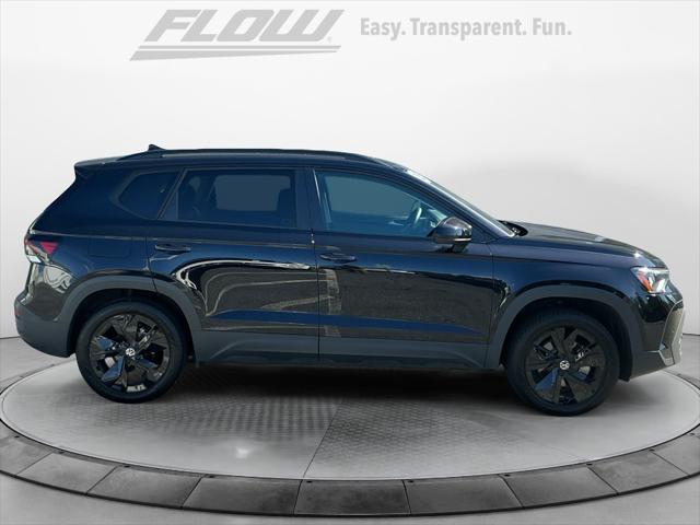 2025 Volkswagen Taos 1.5T SE Black