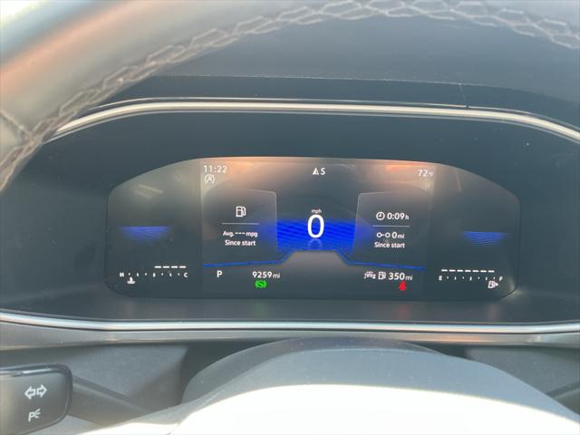 2025 Volkswagen Taos 1.5T SE Black