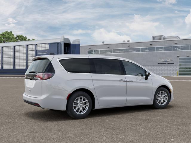 2025 Chrysler Voyager LX