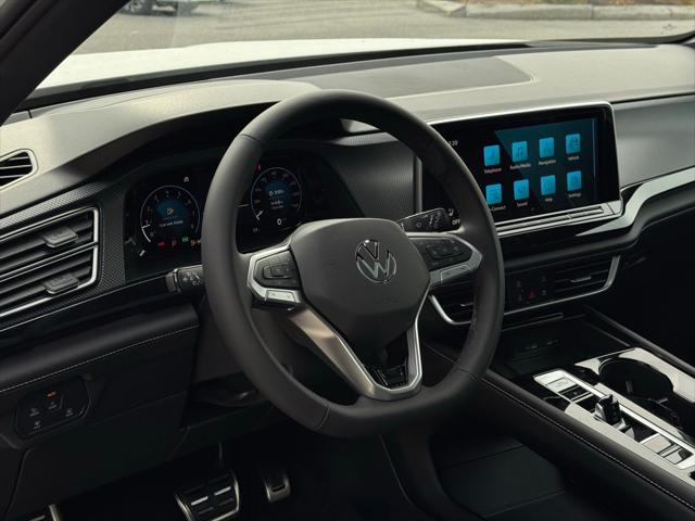 2026 Volkswagen Atlas Cross Sport 2.0T SEL Premium R-Line