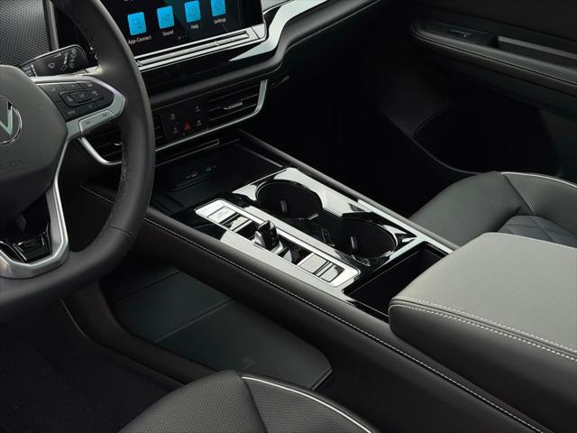 2026 Volkswagen Atlas Cross Sport 2.0T SEL Premium R-Line