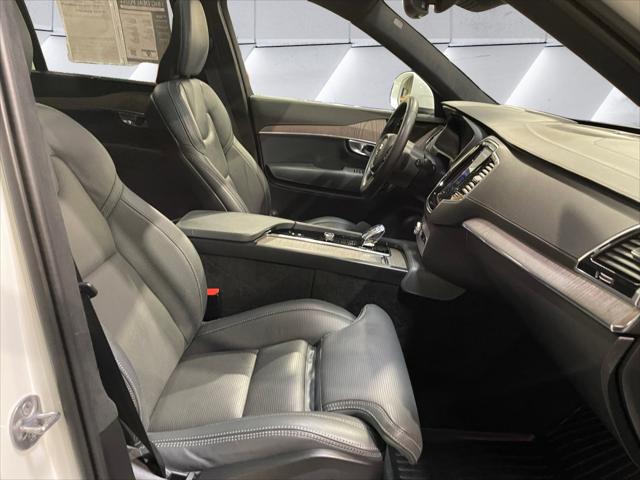 2024 Volvo XC90 Recharge T8 Ultimate Bright Theme 7-Seater