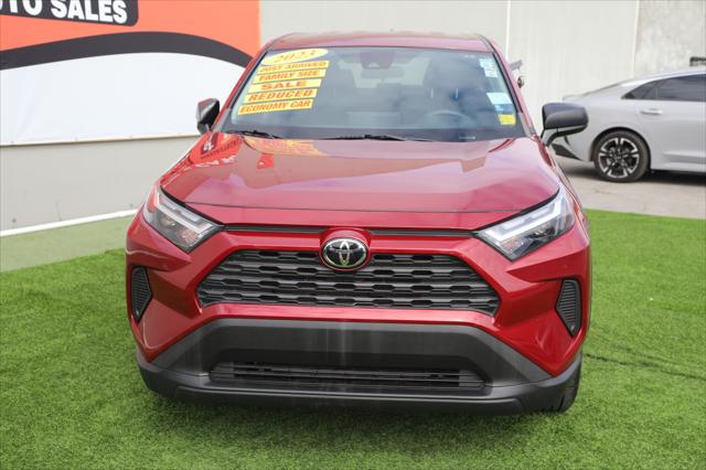 2023 Toyota RAV4 LE