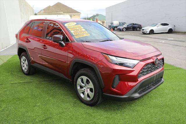 2023 Toyota RAV4 LE