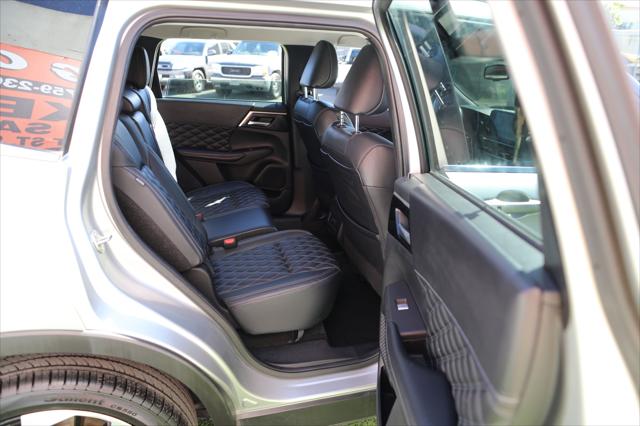 2022 Mitsubishi Outlander Unknown