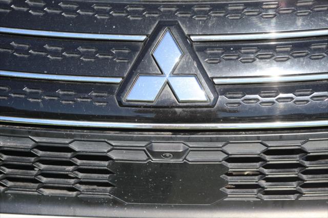 2022 Mitsubishi Outlander Unknown