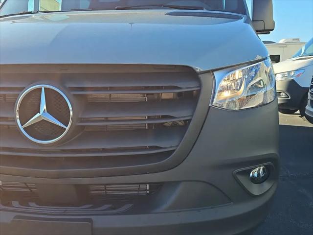 2026 Mercedes-Benz Sprinter Crew Van Standard Roof 4-Cyl Diesel