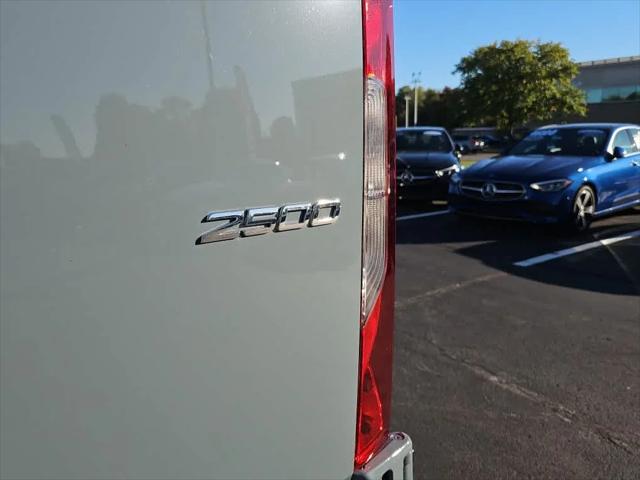 2026 Mercedes-Benz Sprinter Crew Van Standard Roof 4-Cyl Diesel