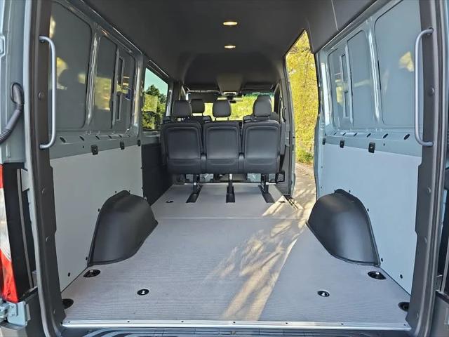 2026 Mercedes-Benz Sprinter Crew Van Standard Roof 4-Cyl Diesel