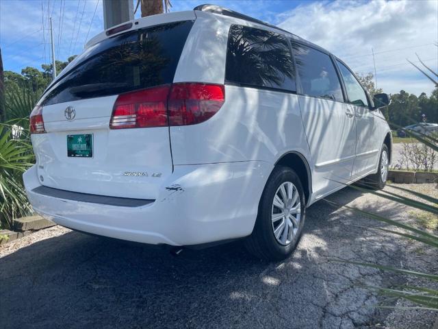2004 Toyota Sienna CE