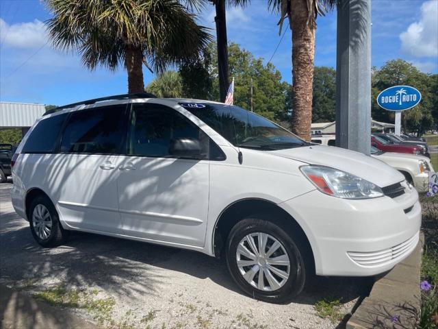 2004 Toyota Sienna CE