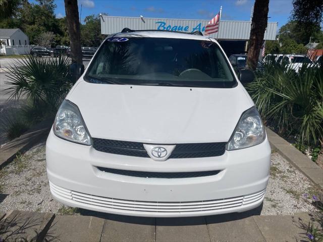 2004 Toyota Sienna CE