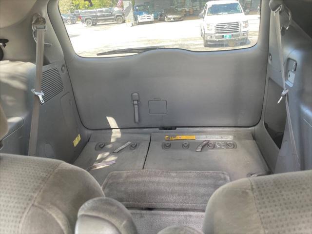 2004 Toyota Sienna CE