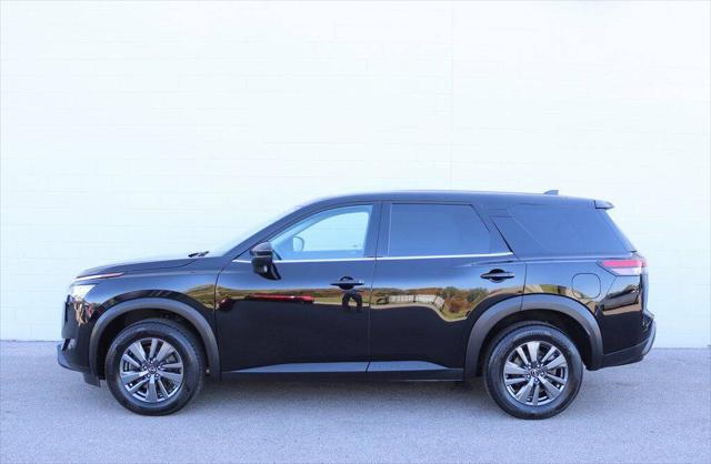2022 Nissan Pathfinder S 4WD
