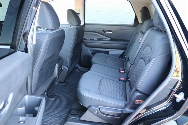2022 Nissan Pathfinder S 4WD
