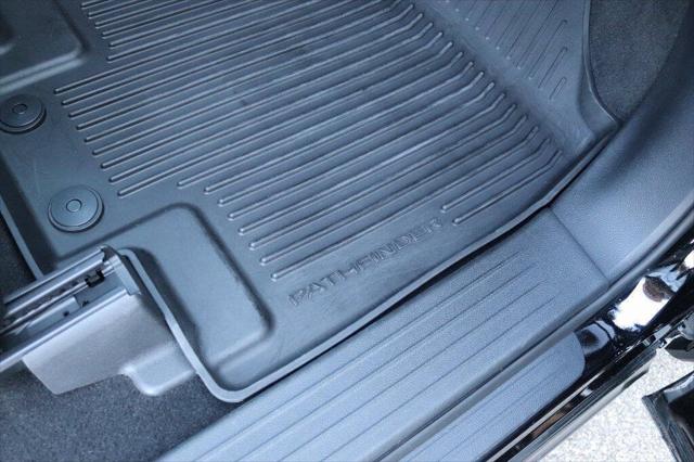 2022 Nissan Pathfinder S 4WD