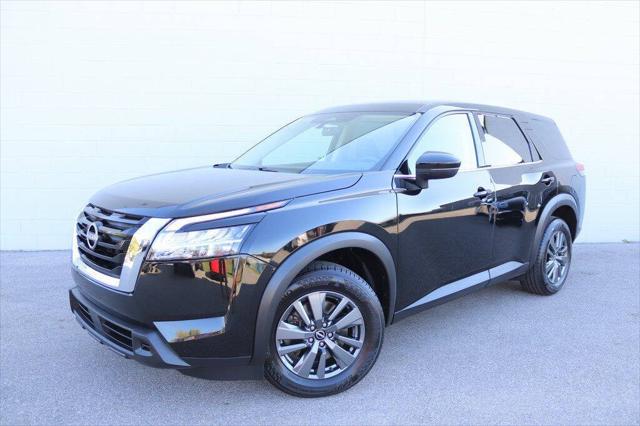 2022 Nissan Pathfinder S 4WD
