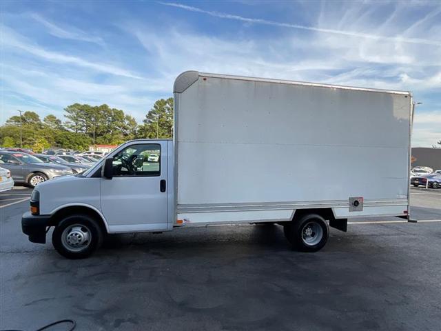 2019 Chevrolet Express Cutaway 4500 4500 Van