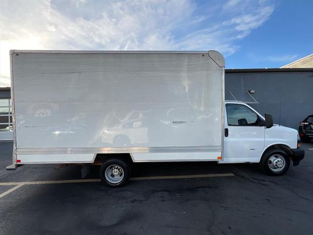 2019 Chevrolet Express Cutaway 4500 4500 Van