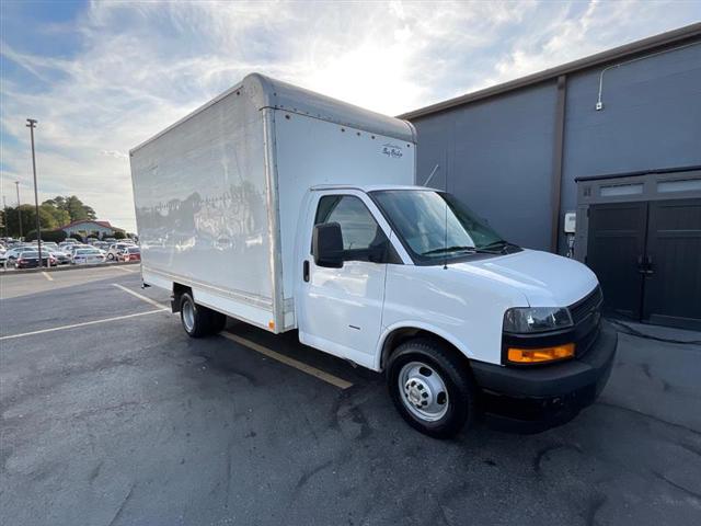 2019 Chevrolet Express Cutaway 4500 4500 Van
