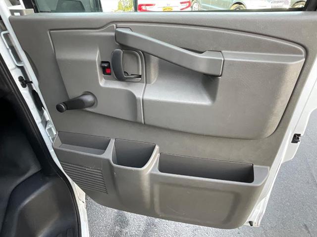2019 Chevrolet Express Cutaway 4500 4500 Van