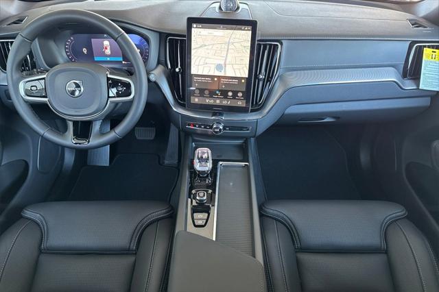 2026 Volvo XC60 B5 Ultra Black Edition