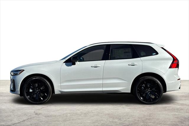 2026 Volvo XC60 B5 Ultra Black Edition