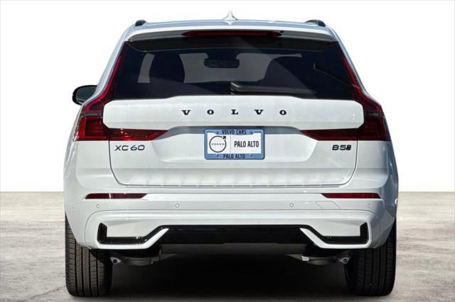 2026 Volvo XC60 B5 Ultra Black Edition