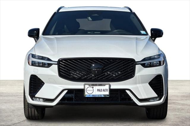 2026 Volvo XC60 B5 Ultra Black Edition