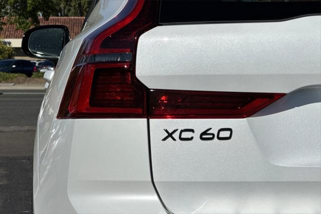2026 Volvo XC60 B5 Ultra Black Edition