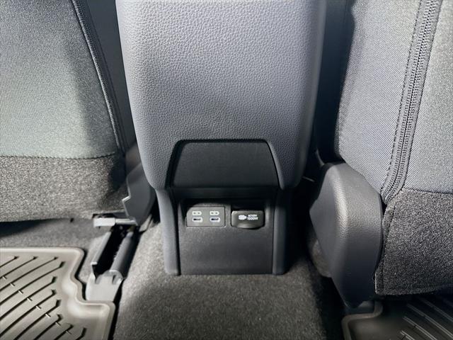 2026 Toyota Prius Plug-In SE