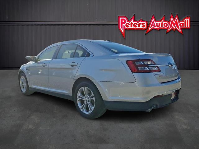 2017 Ford Taurus SE
