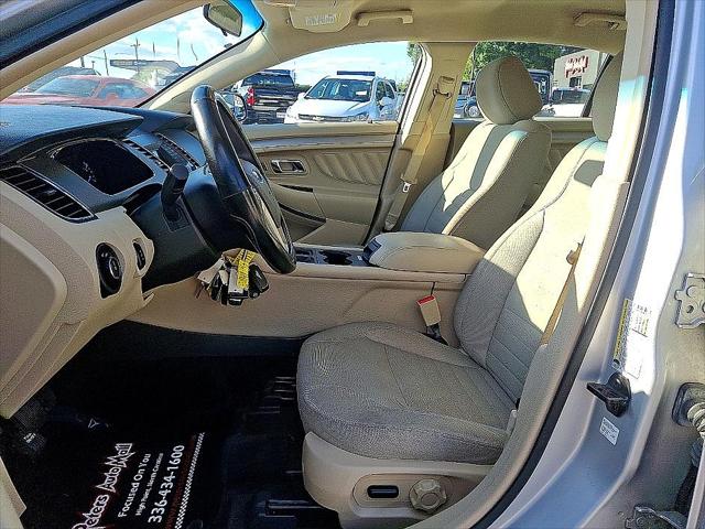 2017 Ford Taurus SE