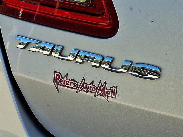 2017 Ford Taurus SE