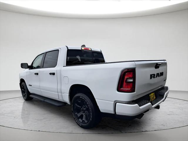 2026 RAM Ram 1500 RAM 1500 EXPRESS CREW CAB 4X4 57 BOX