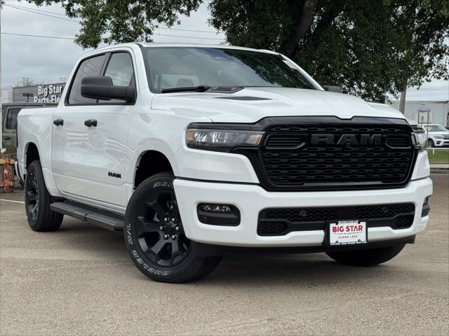 2026 RAM Ram 1500 RAM 1500 EXPRESS CREW CAB 4X4 57 BOX
