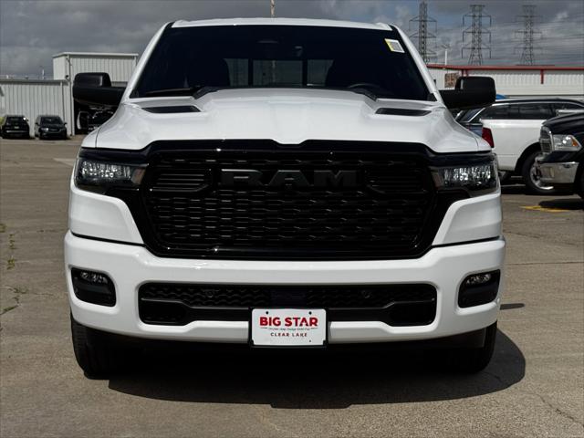 2026 RAM Ram 1500 RAM 1500 EXPRESS CREW CAB 4X4 57 BOX