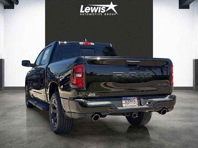 2026 Ram 1500 Express Crew Cab 4x4 5'7" Box