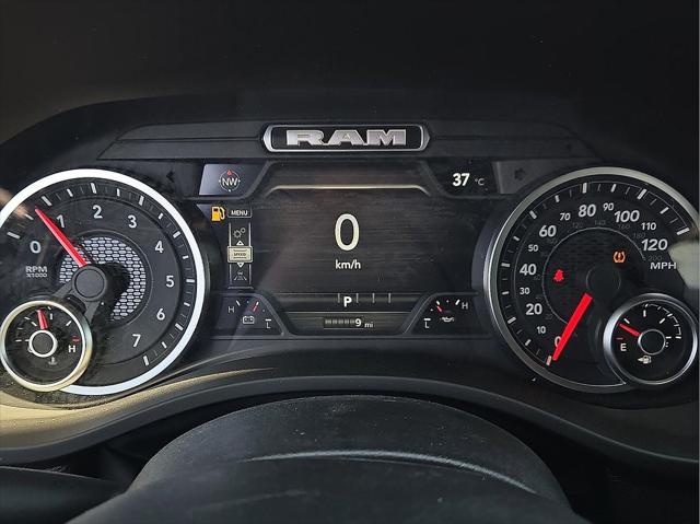 2026 Ram 1500 Express Crew Cab 4x4 5'7" Box