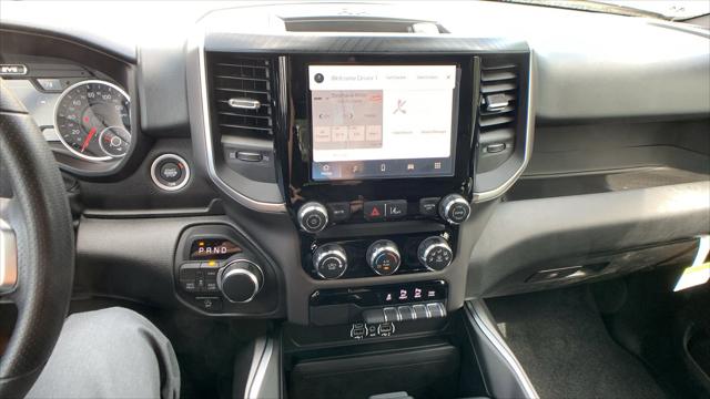 2026 Ram 1500 Express Crew Cab 4x4 5'7" Box