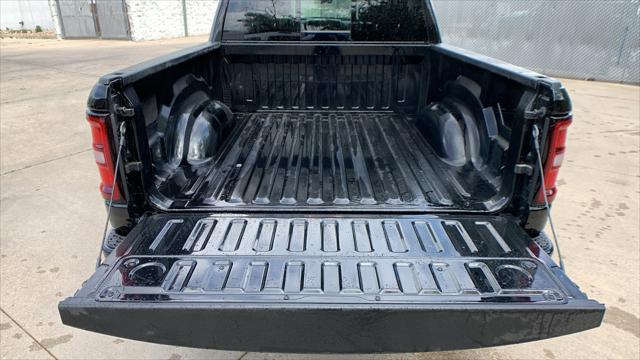 2026 Ram 1500 Express Crew Cab 4x4 5'7" Box