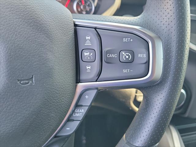 2026 Ram 1500 Express Crew Cab 4x4 5'7" Box