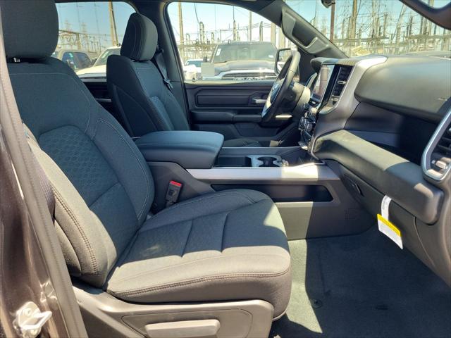 2026 Ram 1500 Express Crew Cab 4x4 5'7" Box