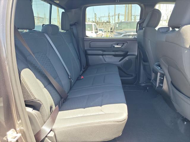 2026 Ram 1500 Express Crew Cab 4x4 5'7" Box