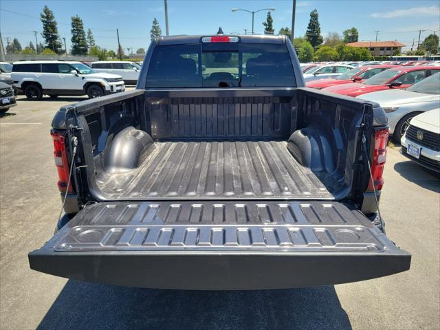 2026 Ram 1500 Express Crew Cab 4x4 5'7" Box