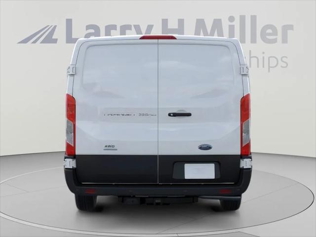 2025 Ford Transit Cargo Van Unknown