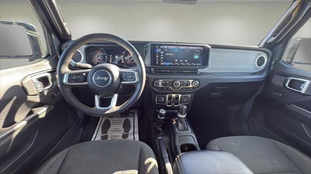 2024 Jeep Wrangler 4-Door Sahara 4x4