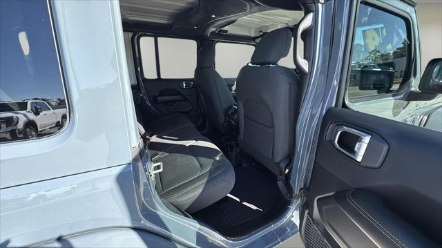2024 Jeep Wrangler 4-Door Sahara 4x4