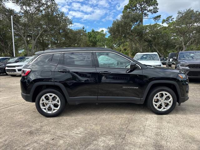 2024 Jeep Compass Latitude 4x4 2024 Jeep Compass Latitude 4x4