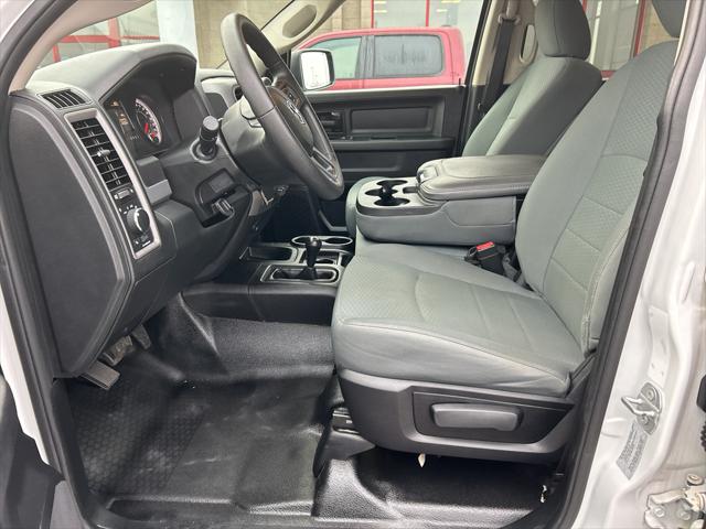 2016 RAM 2500 Tradesman 2016 RAM 2500 Tradesman